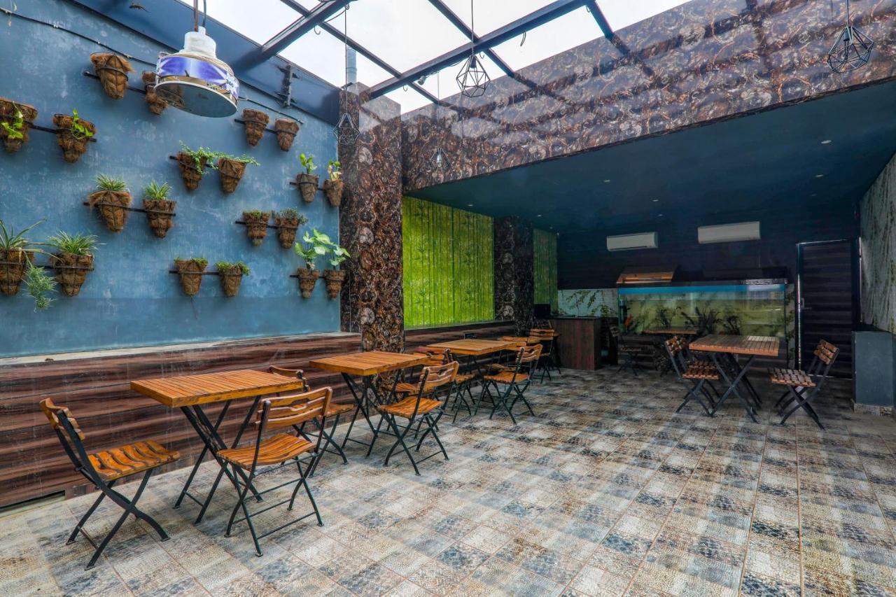 Fabexpress Lemon Grass Hotel Varanasi Eksteriør billede