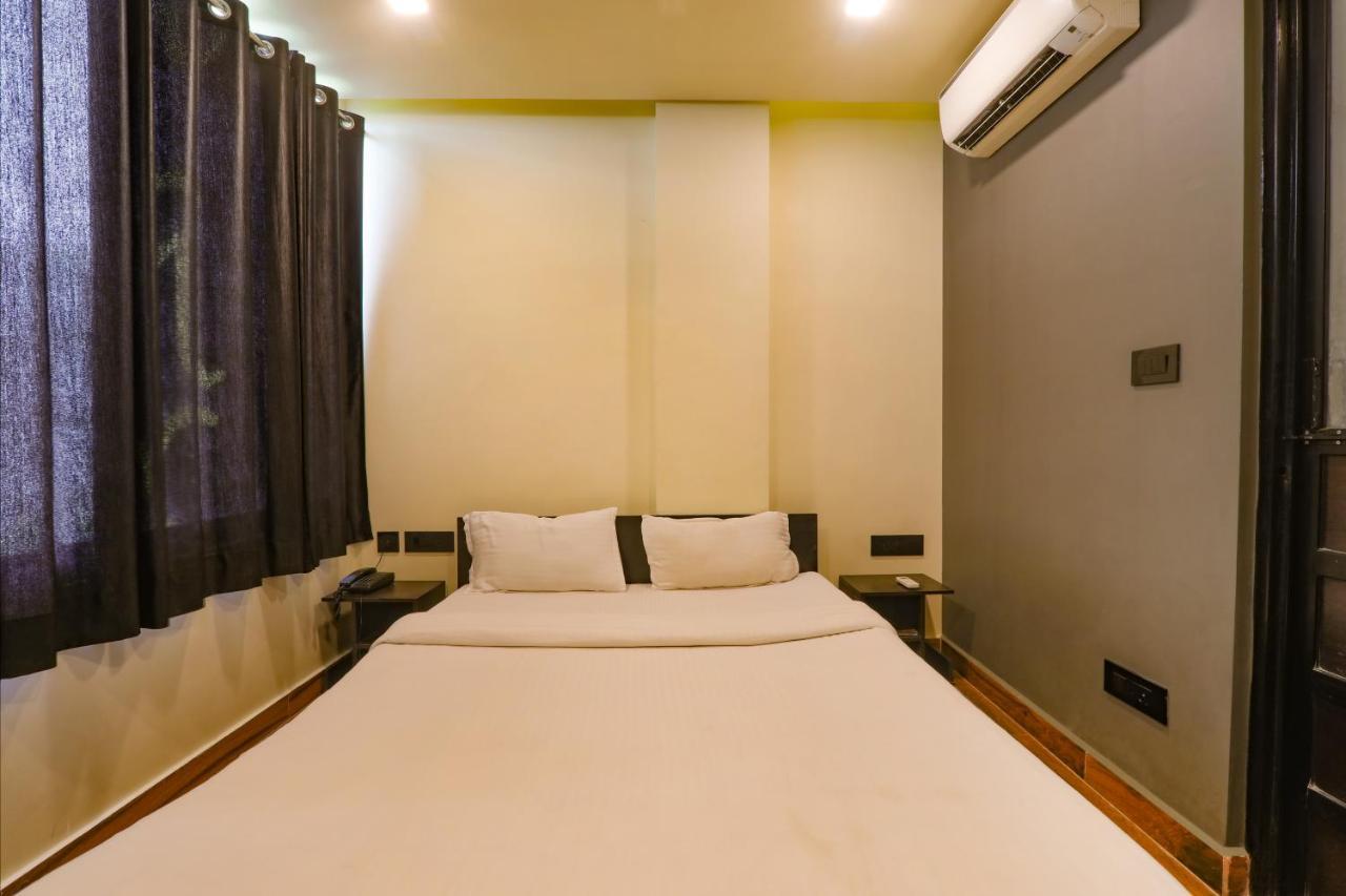 Fabexpress Lemon Grass Hotel Varanasi Eksteriør billede