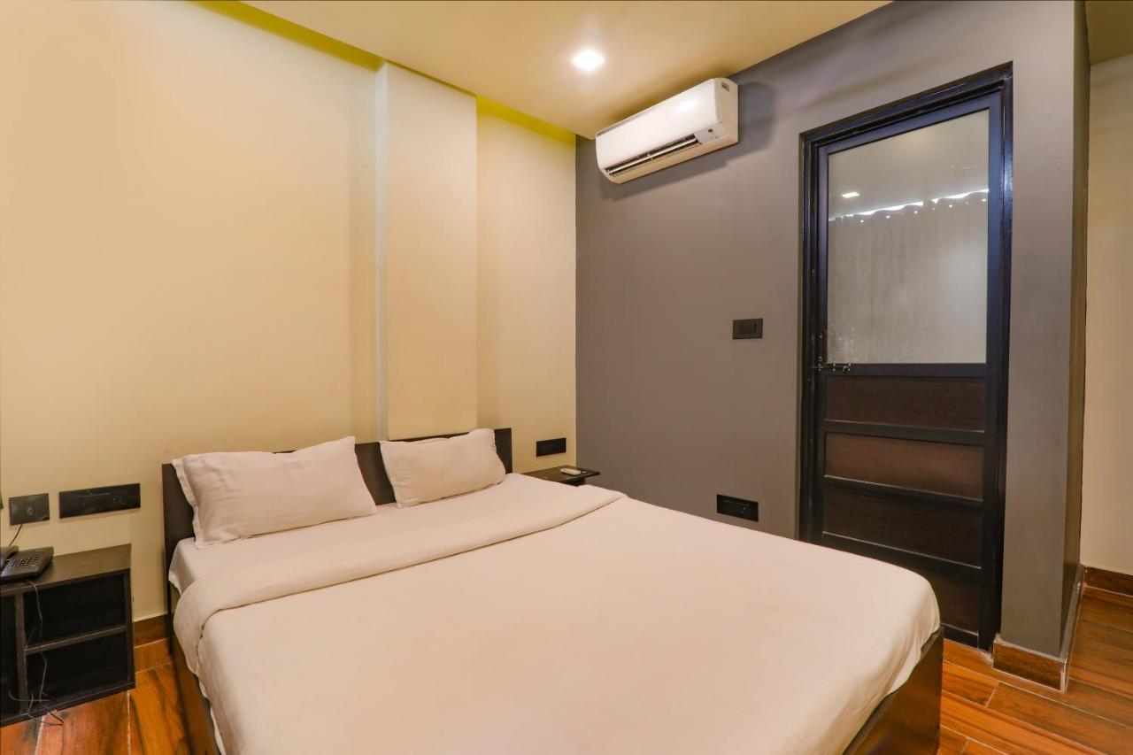 Fabexpress Lemon Grass Hotel Varanasi Eksteriør billede